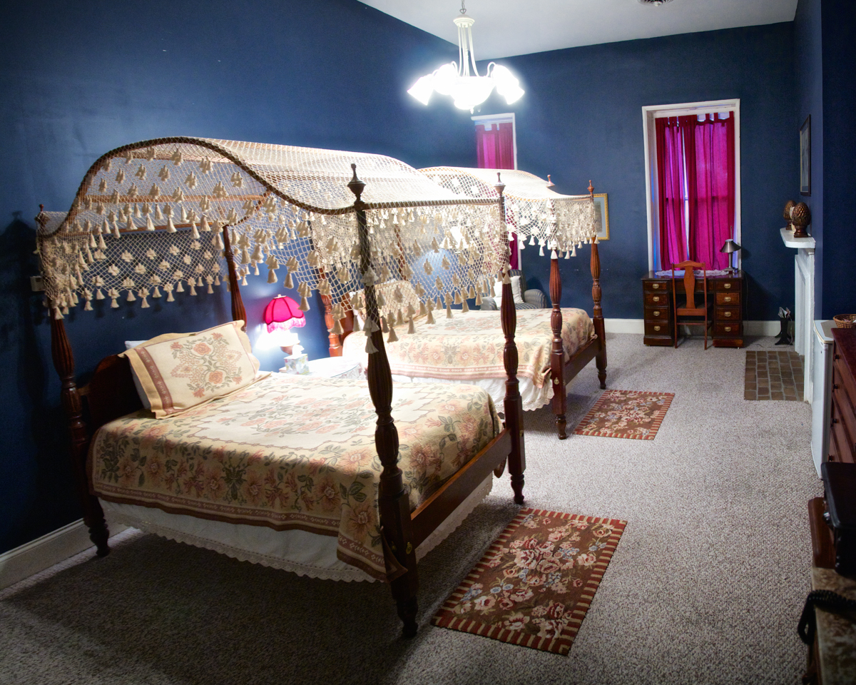 The General's Quarters room, Talbott Tavern