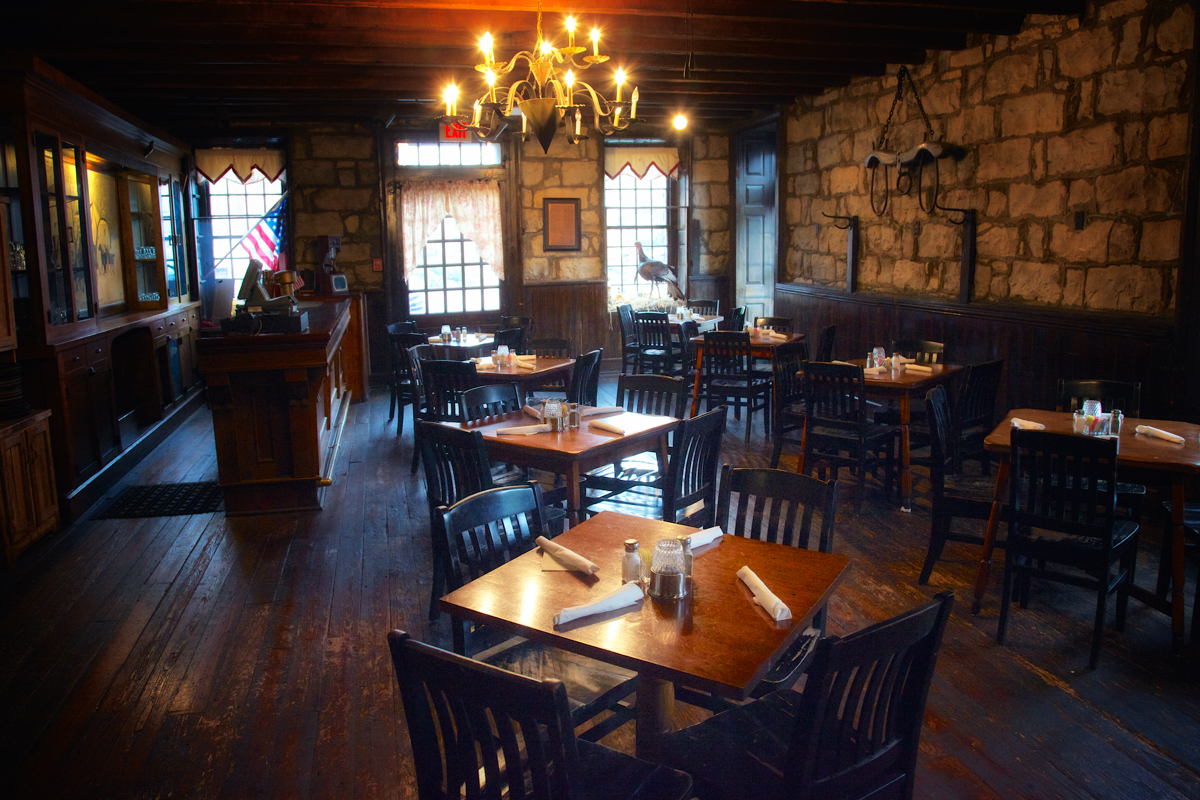 The dining room at Bardtown's Talbott Tavern