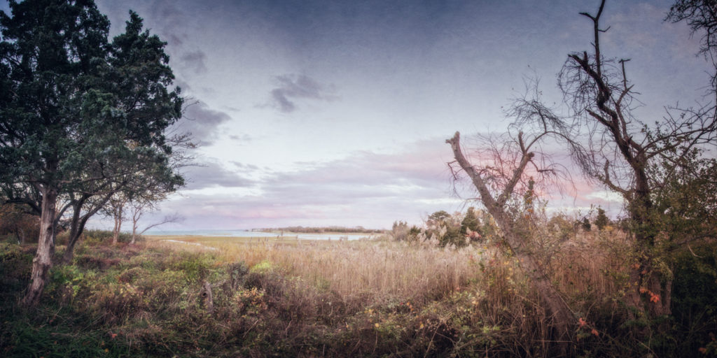 Robert the Scot is g ghost, believed to haunt the beaches to the east of the great marsh which skirts Barnstable village